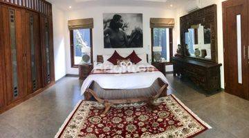 Gambar 5 Stunning three bedroom villa in Petitenget Bali