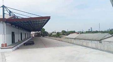 Gambar 4 Gudang Loading Dock Di Lemahabang Cikarang