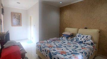 Gambar 4 Rumah Full Renovasi Semi Furnish Dijual Cluster Fiordini Gading Serpong