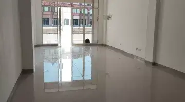 Gambar 3 Disewa termurah Ruko La Riveria type Garden PIk2 lokasi dekat Apartment Tokyo PIK2