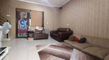 Gambar 4 Rumah cantik sumarecon siap huni full renov