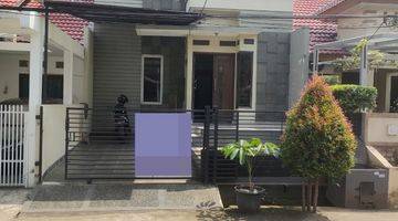 Gambar 1 Dijual Rumah 2 Lantai Semi Furnish di Villa Galaxy Bekasi 