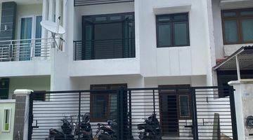 Gambar 1 Dijual Murah Rumah 2 Lantai di Jln Kintamani Blok Lg 21, Jakarta Barat, Jakarta Barat