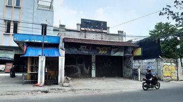 Gambar 1 Rumah di Jl kesehatan raya no 54 RT 010/11 Kel Bintaro 