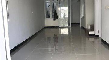 Gambar 2 Rumah Baru SHM 2 Lt Di Antapani Bandung Siap Huni
