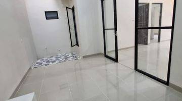 Gambar 4 Rumah 2 Lantai Baru di Villa Melati Mas Minimalis Modern