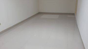 Gambar 5 Dijual Rumah Gading Serpong , di Sektor 1d