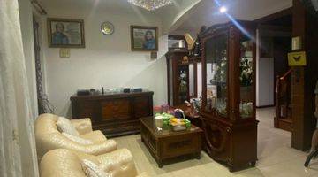 Gambar 4 Dijual ,rumah 2 Lantai, Bagus SHM di Peninggaran, Jakarta Selatan