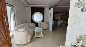 Gambar 3 Rumah Mewah, 3 Lantai, Furnished Shm, Kebayoran Residence Bintaro