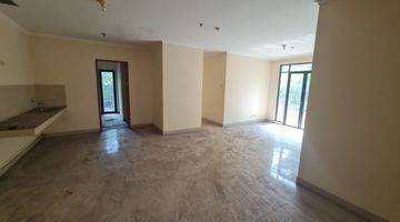 Gambar 3 Dijual Hamptons Park apartement Hanya 2 miliar 3BR Lantai Ground Floor  Di Cilandak