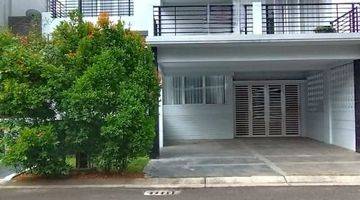 Gambar 5 Rumah 2 Lantai Semi Furnished Klasik Modern Ada Swimming 7593