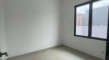 Gambar 3 Dijual Rumah Siap Hubi Illustria Eminent Bsd City