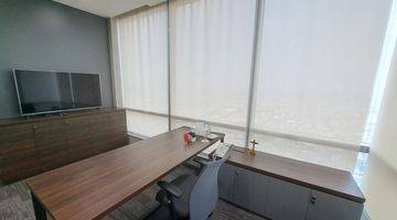 Gambar 2 Sewa Kantor 142 M2 Soho Capital Central Park Full Furnish Baru