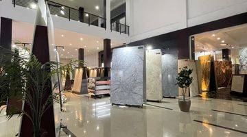 Gambar 5 Showroom Marmer Dekat Teras Kota Bsd