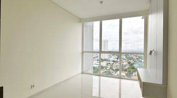 Gambar 3 Jual Rugi Apartment Lexington 2 BR Private Lift Baru 