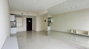 Gambar 3 Jual Rugi Apartment Lexington 2 BR Private Lift Baru 