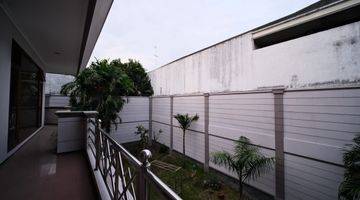 Gambar 3 Rumah Mewah SHM 2 Lantai Marmer di Satelit Town House 1 