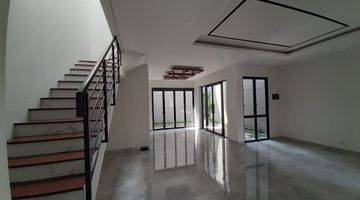 Gambar 1 Rumah 2 Lantai Baru Unfurnished SHM di International Village 1, Surabaya