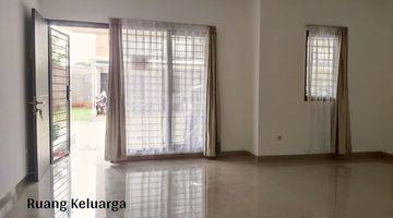 Gambar 5 Rumah Sewa 2 Lantai di Kingspoint Residence 