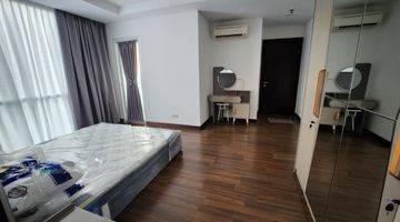 Gambar 5 Apartemen Mewah Springhill Royal Suite Tower Queen