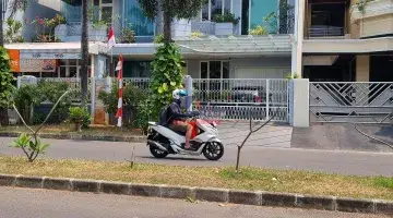 Gambar 1 Rumah Siap Huni Rapi Jln Lebar Permata Buana, Jakarta Barat