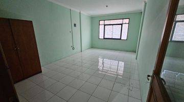 Gambar 1 Di sewa Ruko 4 lt di green ville bagus di pinggir jalan, cocok untuk usaha harga 180 jt/thn 