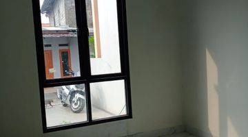 Gambar 5 Single House 2 Lantai Srengseng Sawah Jakarta Selatan 