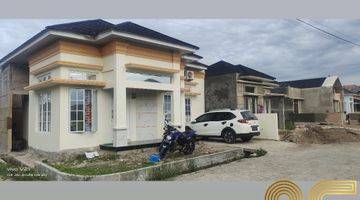 Gambar 4 Perumahan di Parak karakah regency 4 unit terkahir 