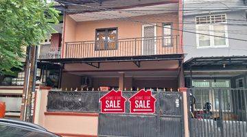 Gambar 2 Di Jual Cepat Rumah Bagus Semi Furnished di Taman Palem