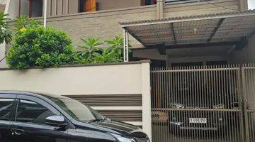 Gambar 1 *DIJUAL Rumah 2 Lantai di Perumahan Sunrise Garden, Jakarta Barat*

Luas tanah : 150m ( 10 x 15m )
Luas bangunan : 200m
2 lantai full bangunan
Hadap Barat
Sdh renovasi total
Atap pakai baja ringan
Lantai marmer italy & Kusen jati
Meja dapur, meja pantry d