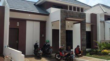 Gambar 5 Rumah Modern Di Jatisari Mijen