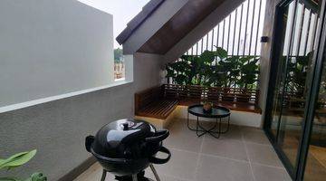 Gambar 3 Strozzi Rumah 3lantai Dengan Attic Room Summarecon Gading Serpong