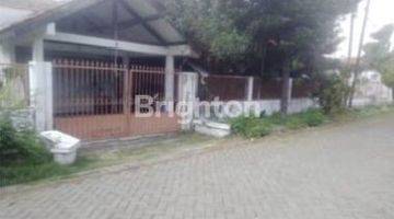 Gambar 1 RUMAH DI GAYUNG KEBONSARI ROW JALAN LEBAR