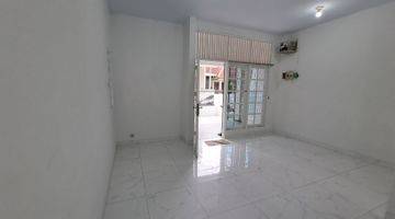 Gambar 4 Dijual Rumah Renovasi Siap Huni Di Villa Melati Mas ~ V60019