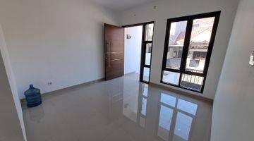 Gambar 3 Dijual Rumah Baru 2 Lt Dlm Finishing Villa Melati Mas ~ V170053