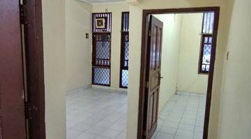 Gambar 3 Dijual Rumah Kondisi Terawat 2 Lantai Villa Melati Mas ~ V70060