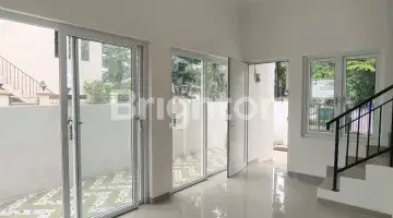 ruang keluarga rumah baru hook 2 lantai