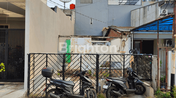 Gambar 2 Kavling Rumah Rusak Hancur Untuk Dibangun Baru Di Kelapa Gading