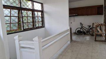 Gambar 4 Rumah 2 Lantai Butuh Renovasi SHM di Jl.deudeul Bantarjati, Bogor