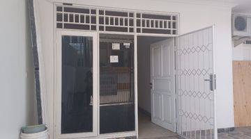 Gambar 1 Dijual dan disewa, Rumah rapi Di Taman Modern.