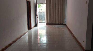 Gambar 4 Disewakan Rumah Semi Furnished Rapi Dan Terawat 2lt Garasi 2mbl Area Pulomas