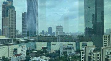 Gambar 2 Di  Penthouse 57 Promenade Thamrin di Grand Indonesia Dengan Panoramic View Lantai 59