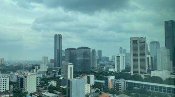 Gambar 3 Di  Penthouse 57 Promenade Thamrin di Grand Indonesia Dengan Panoramic View Lantai 59