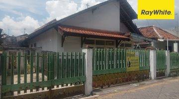 Gambar 1 Dijual Rumah SHM di Jalan Jolotundo Baru Surabaya