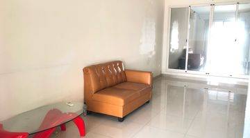 Gambar 2 Rumah Minimalis Semi Furnished di Bsd Residence One, Tangerang