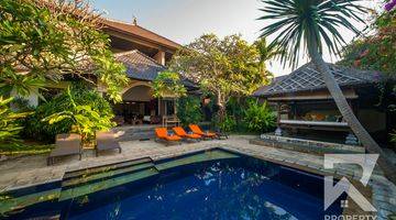 Gambar 5 Affordable 4 Bedroom Villa In Seminyak Bali For Sale Leasehold