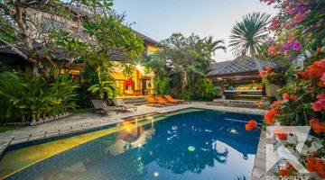 Gambar 1 Affordable 4 Bedroom Villa In Seminyak Bali For Sale Leasehold