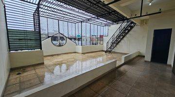 Gambar 2 Dijual Villa Palace Residence Jalan Mustang