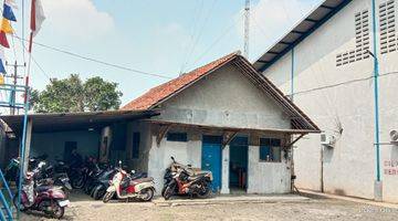 Gambar 3 Gudang Bebas Banjir Cukang Galih Curug Tangerang