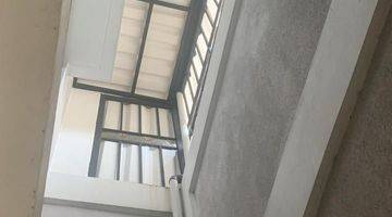 Gambar 4 Rumah Semi Furnished Cluster Baroni Gading Serpong 